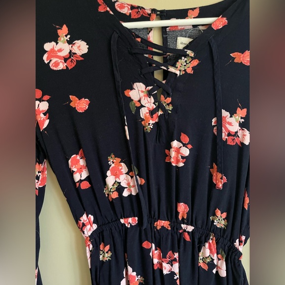 Abercrombie and Fitch Longsleeve Romper - Picture 2 of 3